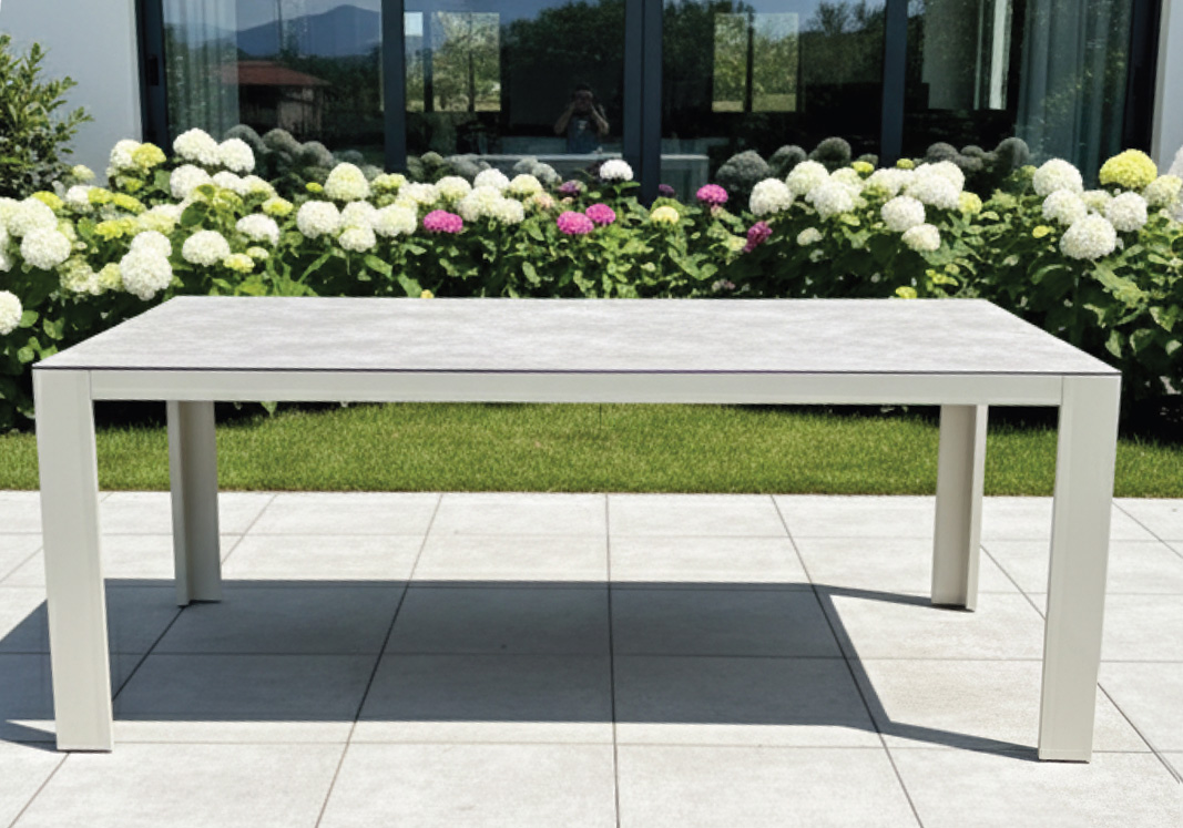 richport-rock-bean-dining-table